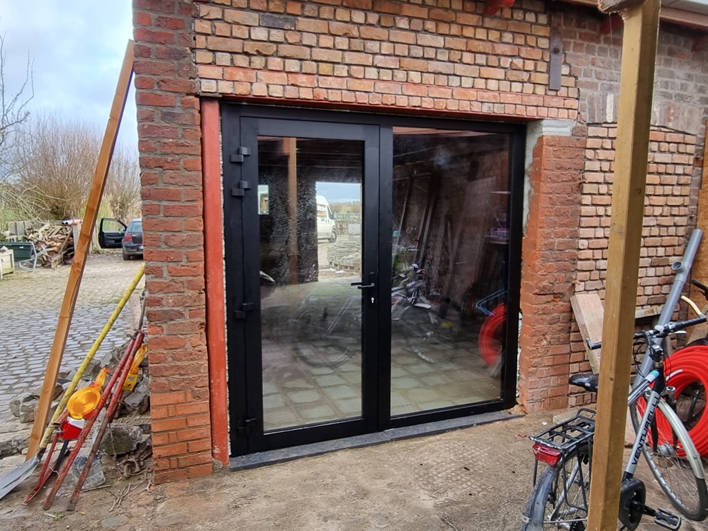 Alu ramen & Bekleding