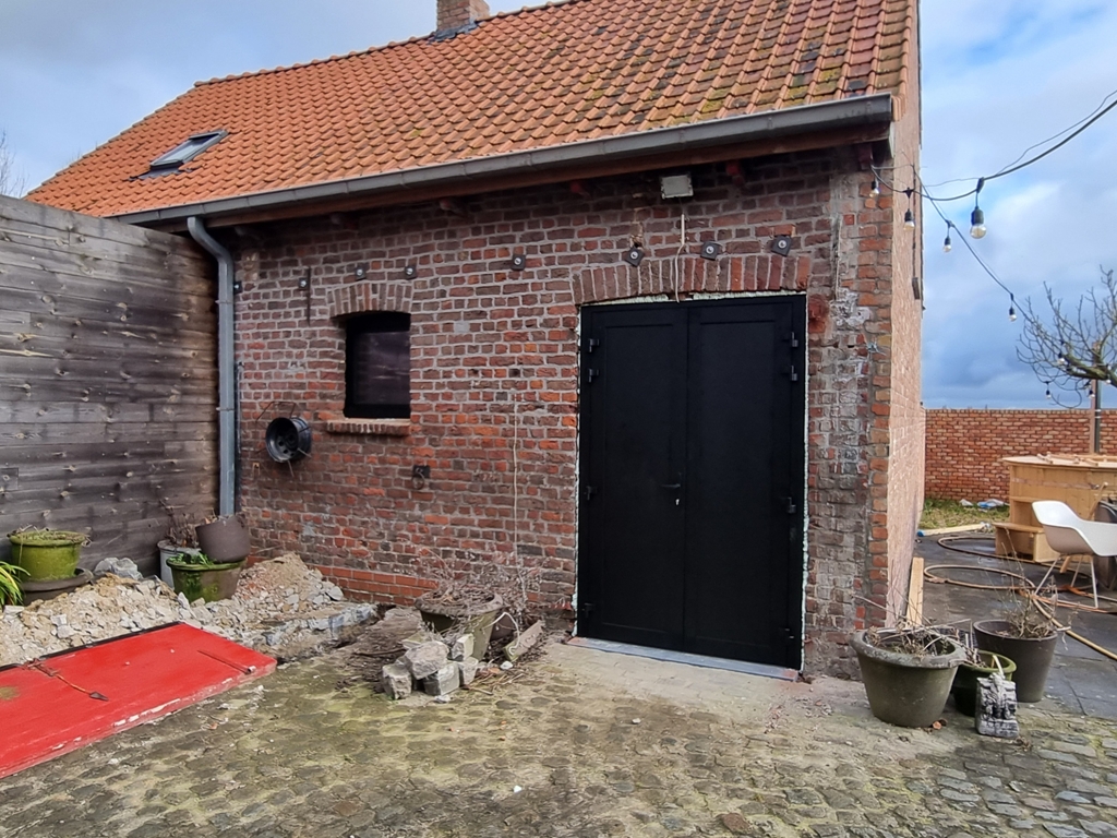 Alu ramen & Bekleding