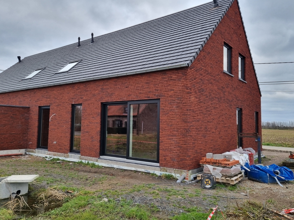 PVC Sectionale poort Madonna