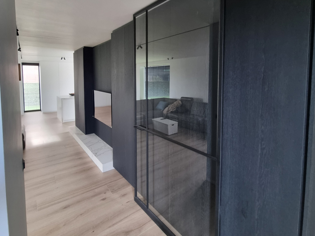 Stalen deur Boezinge