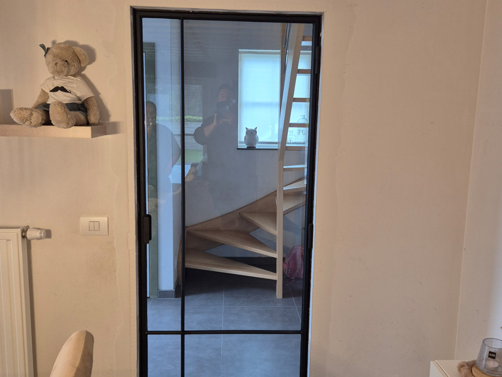 Stalen deur Hooglede